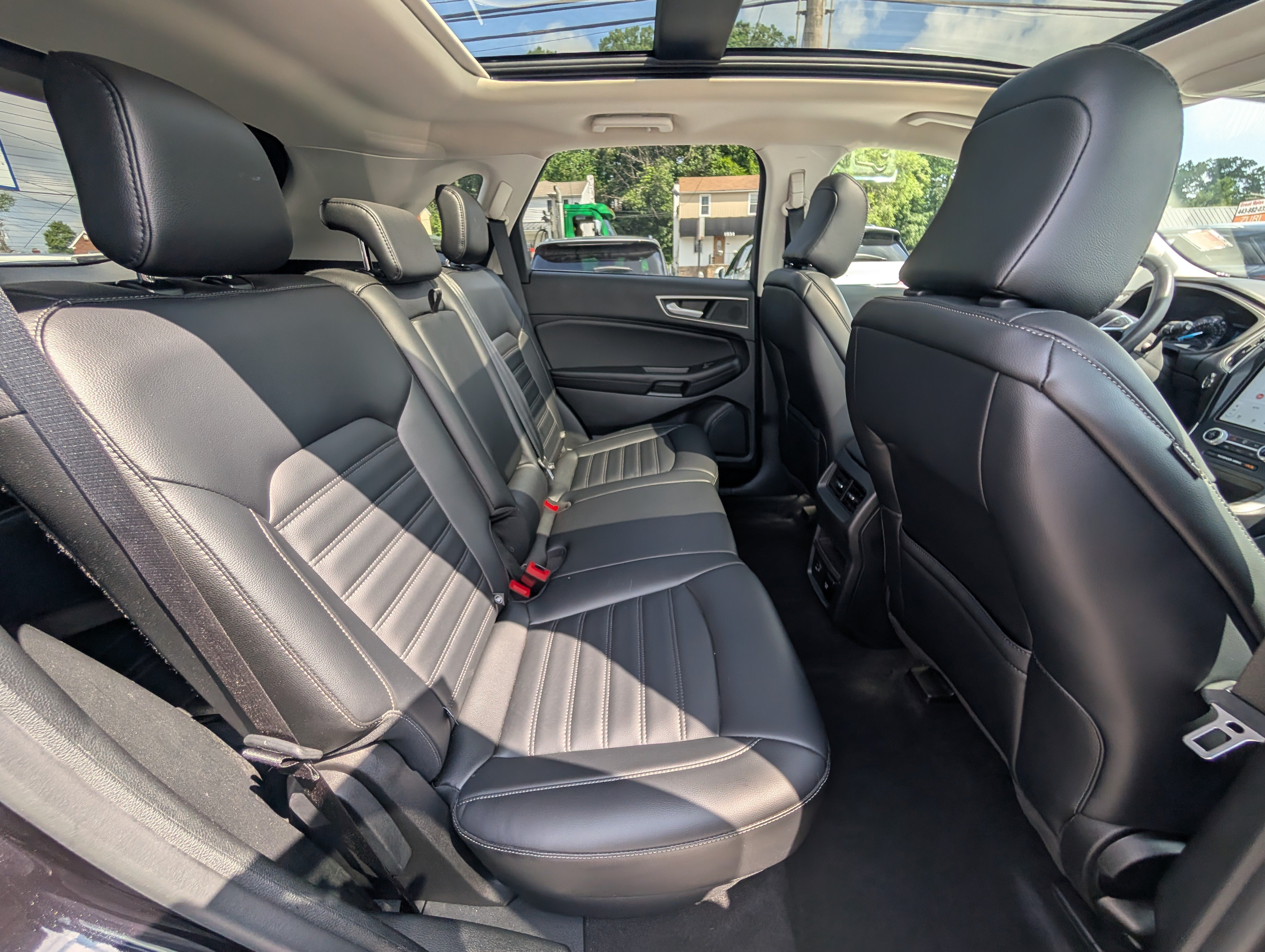 Certified 2022 Ford Edge SEL w/ Convenience Package AWD/4WD image 13