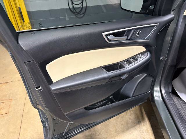 Certified 2024 Ford Edge SEL w/ Convenience Package AWD/4WD image 18