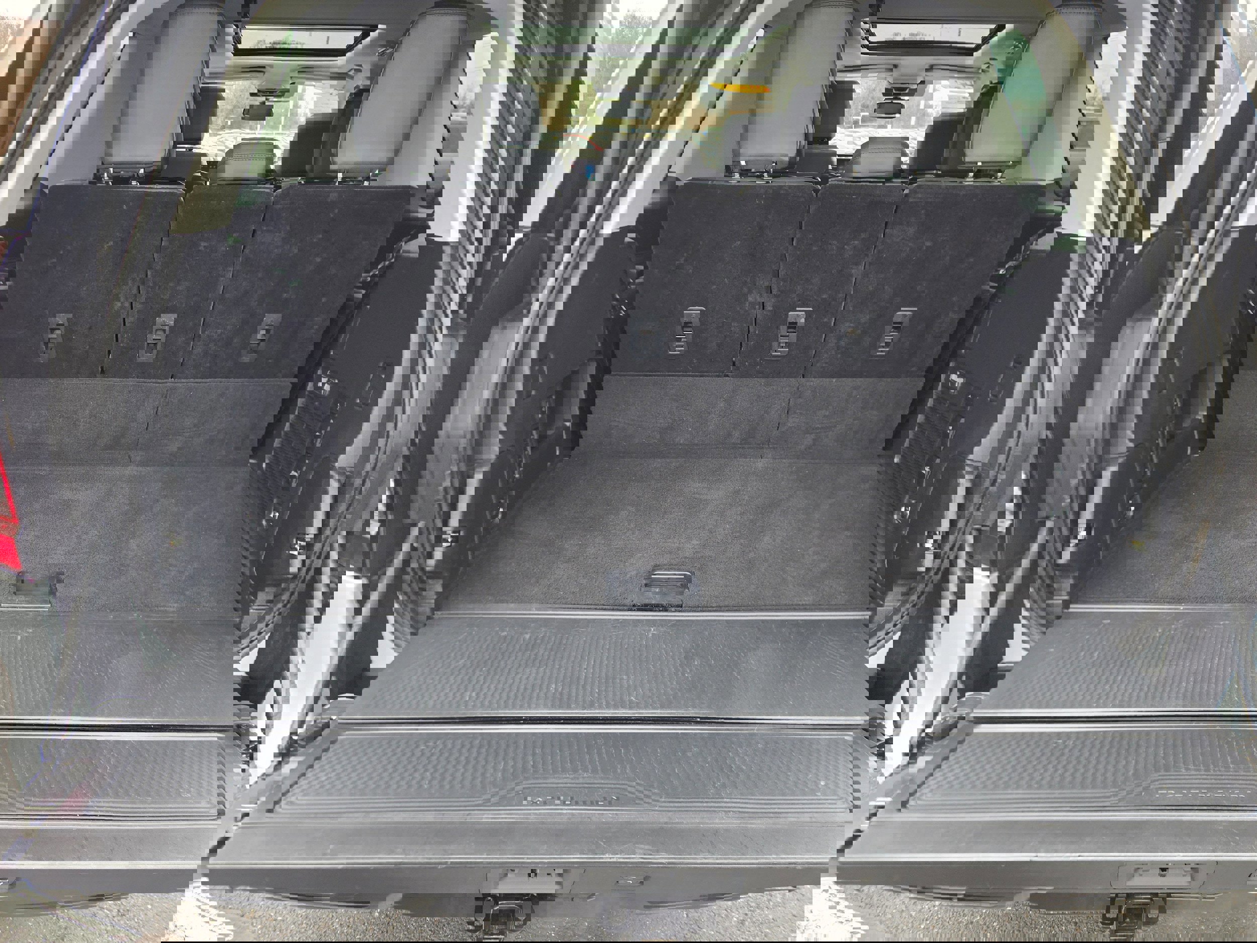 Certified 2025 Ford Expedition Active image 9