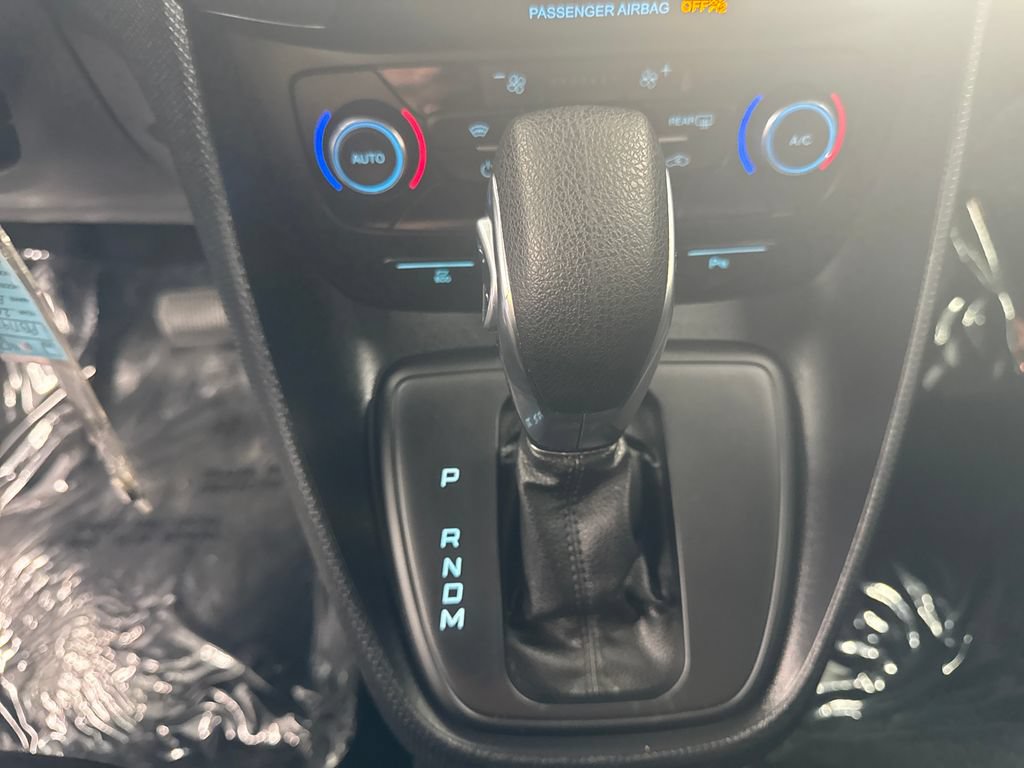 Certified 2022 Ford Transit Connect XLT FWD image 27
