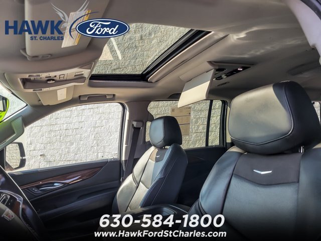 Used 2020 Cadillac Escalade ESV Premium Luxury w/ LPO, Radiant Package AWD/4WD image 9