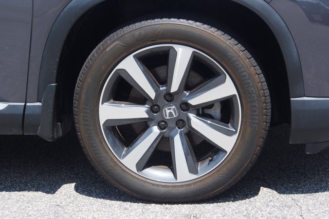 Used 2024 Honda Pilot Touring image 10