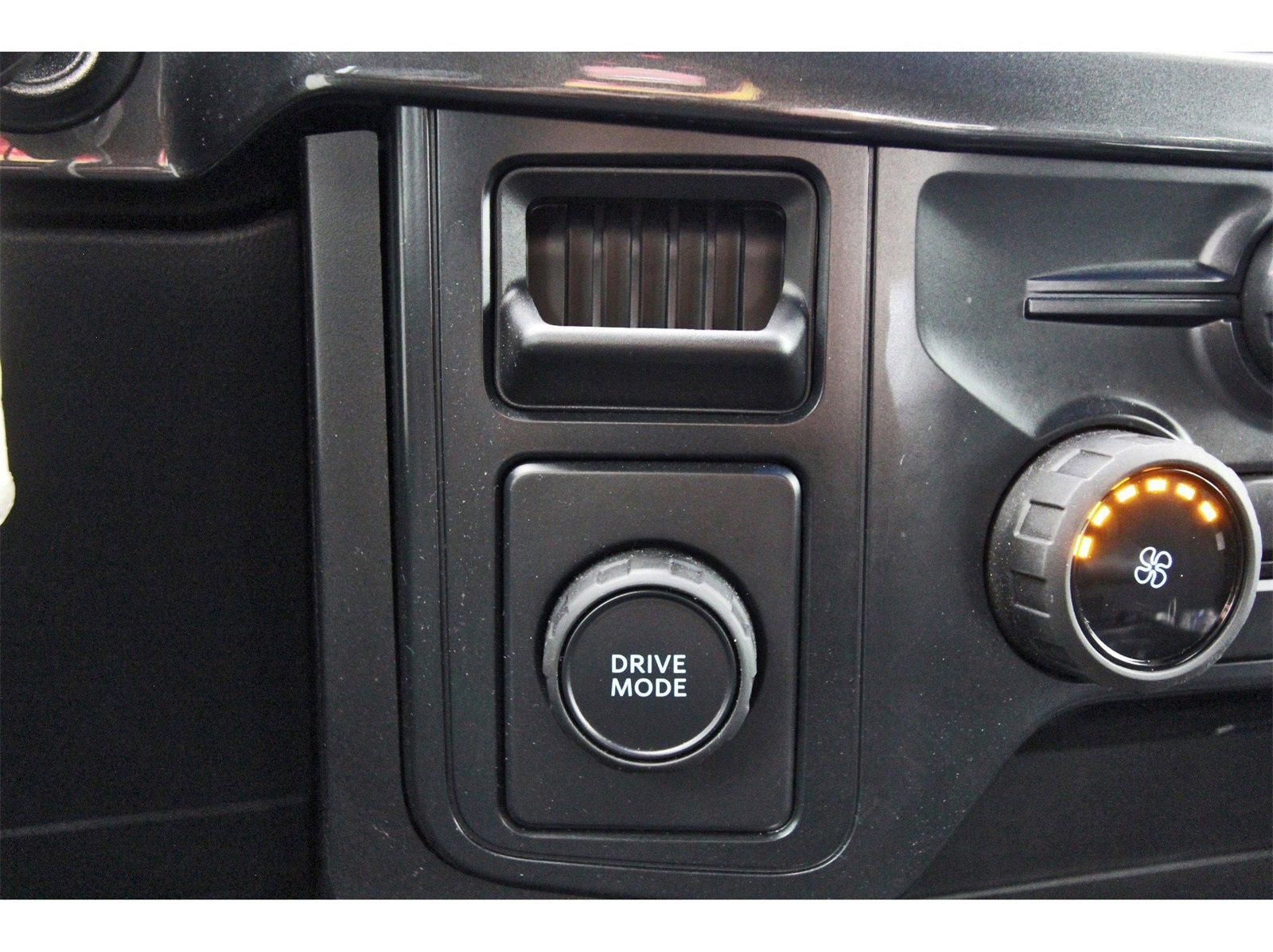 Certified 2025 Ford F150 STX w/ Equipment Group 200A image 28