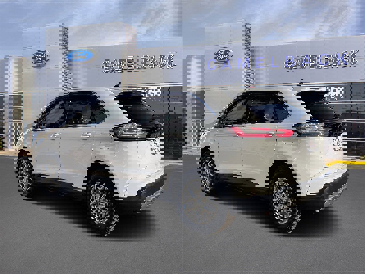 Certified 2022 Ford Edge SEL image 3
