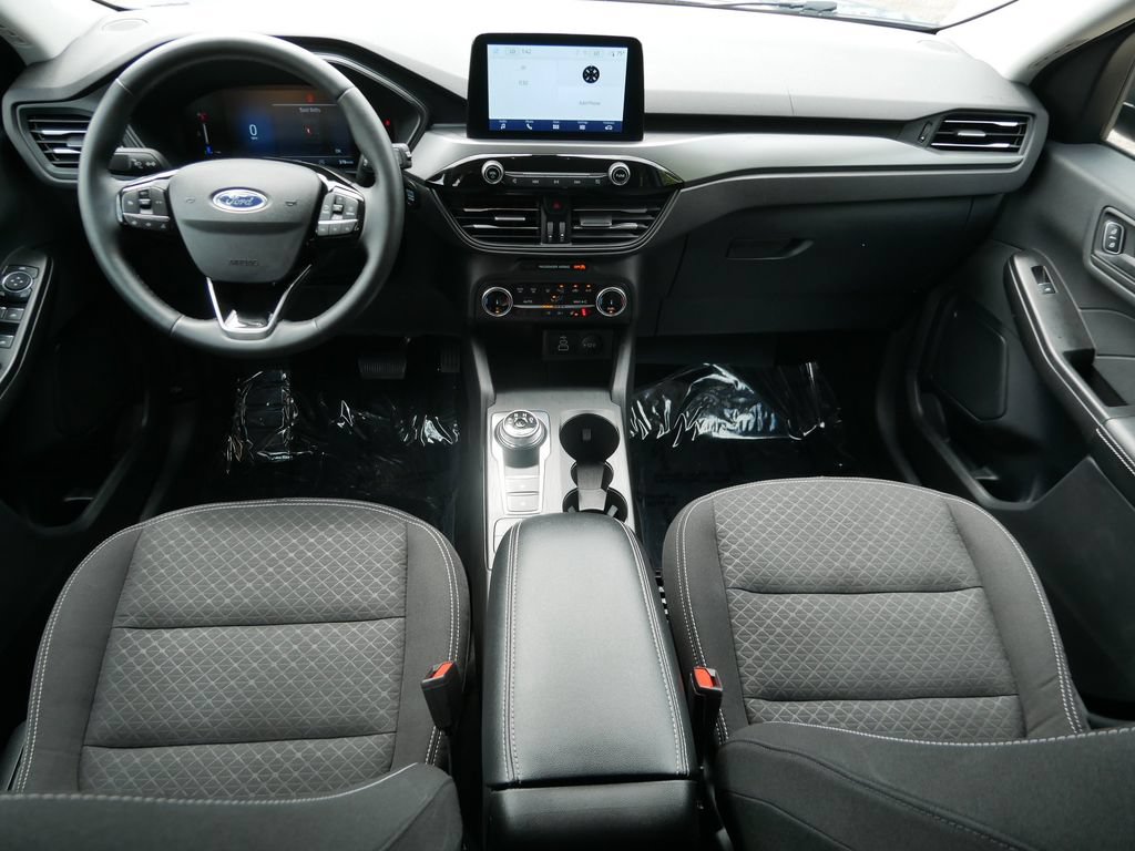 Certified 2025 Ford Escape Active w/ Cold Weather Package AWD/4WD image 15
