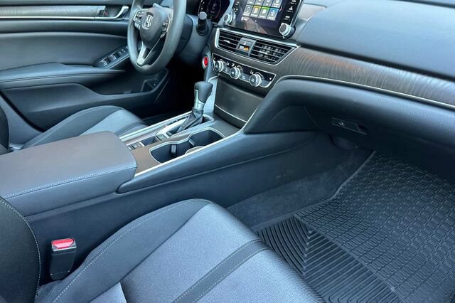 Used 2020 Honda Accord EX image 15