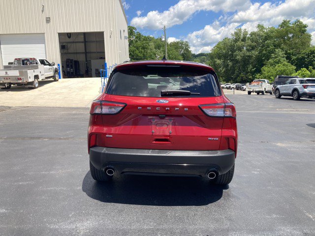Certified 2022 Ford Escape SE w/ SE Sport Appearance Package AWD/4WD image 14