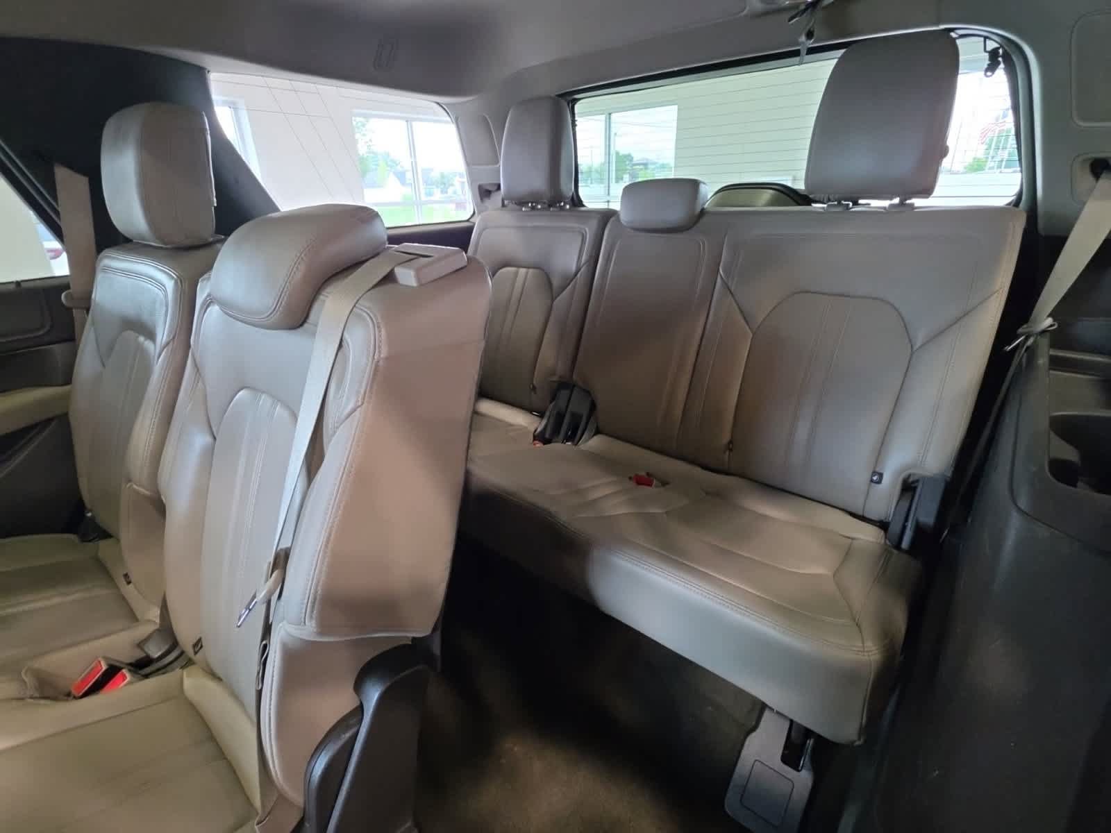 Certified 2019 Ford Expedition Limited w/ Equipment Group 301A AWD/4WD image 35