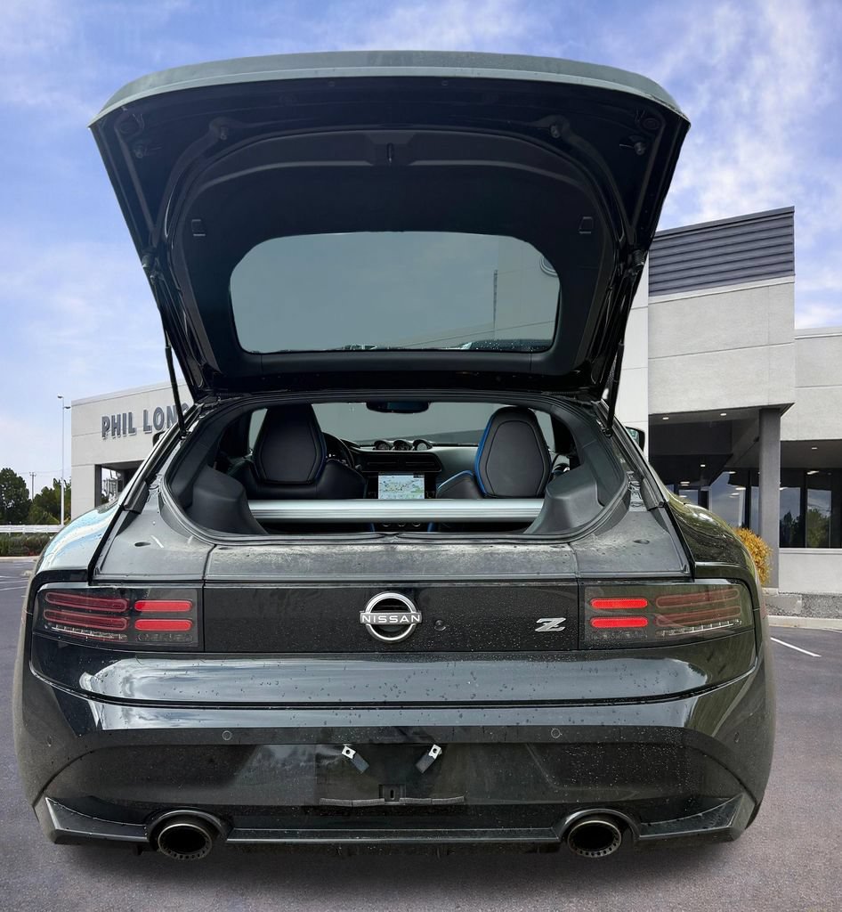 Used 2024 Nissan Z Performance w/ Floor Mat Package RWD image 8