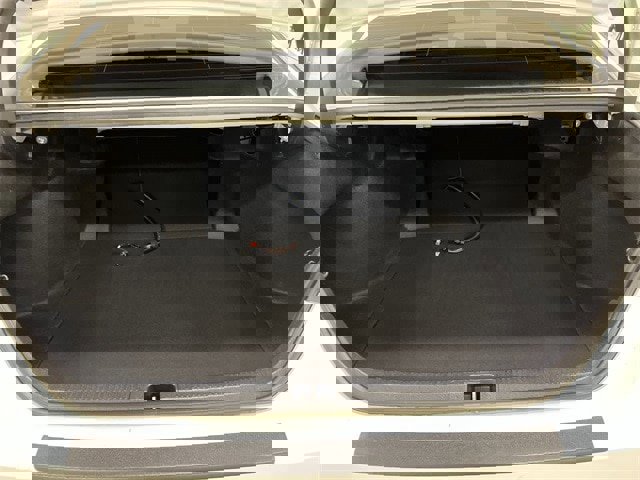 Used 2020 Toyota Camry SE image 16