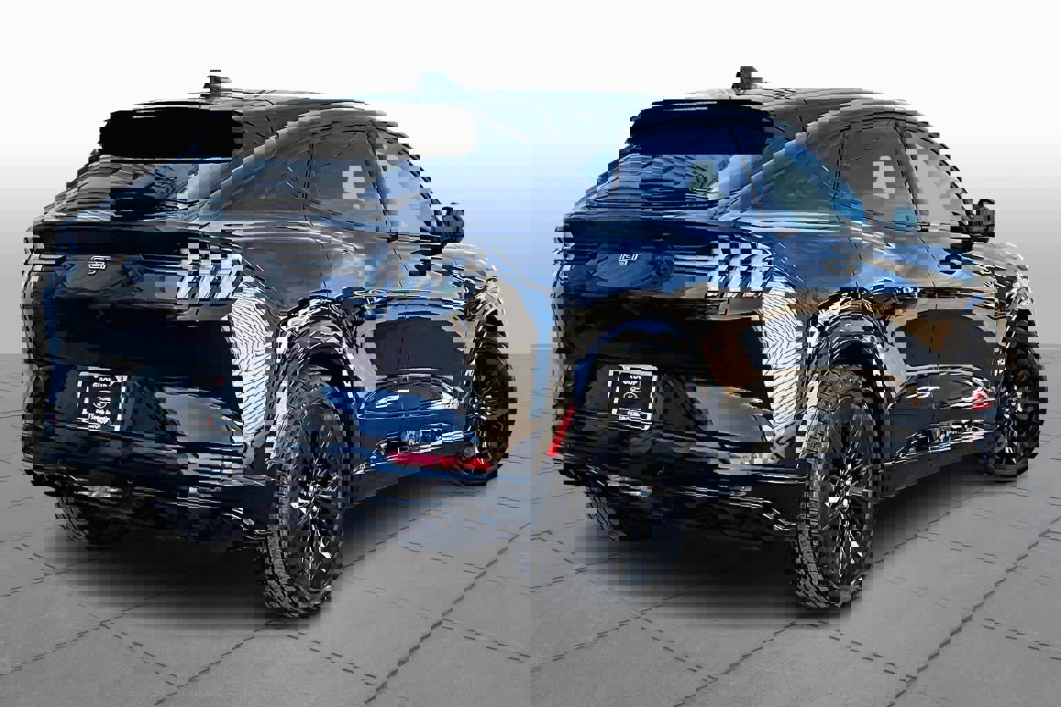 Certified 2025 Ford Mustang Mach-E GT image 3