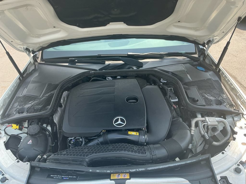 Used 2019 Mercedes-Benz C 300 Sedan image 25
