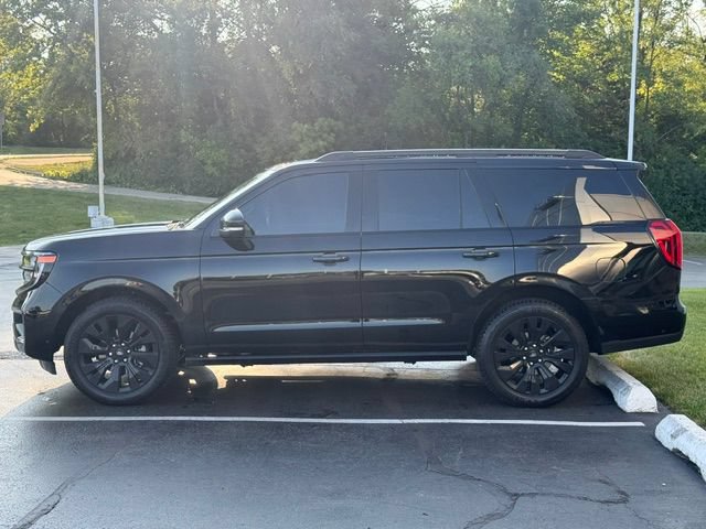 Certified 2025 Ford Expedition Platinum w/ Stealth Appearance Package AWD/4WD image 4