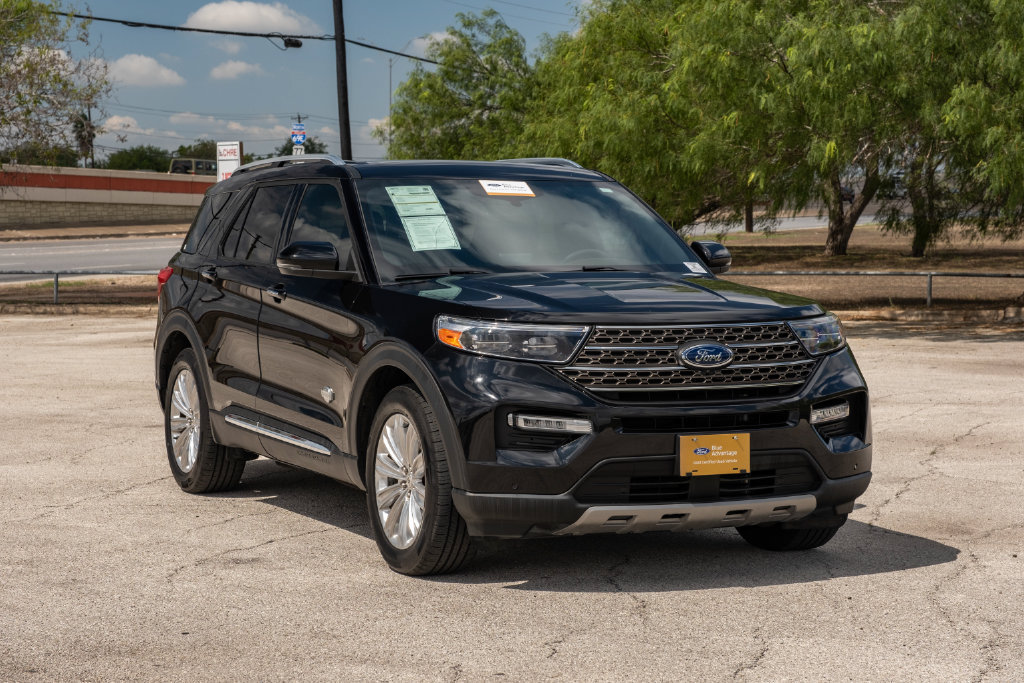 Certified 2024 Ford Explorer King Ranch w/ Technology Package RWD image 2