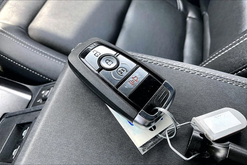 Certified 2025 Ford Bronco Badlands image 12