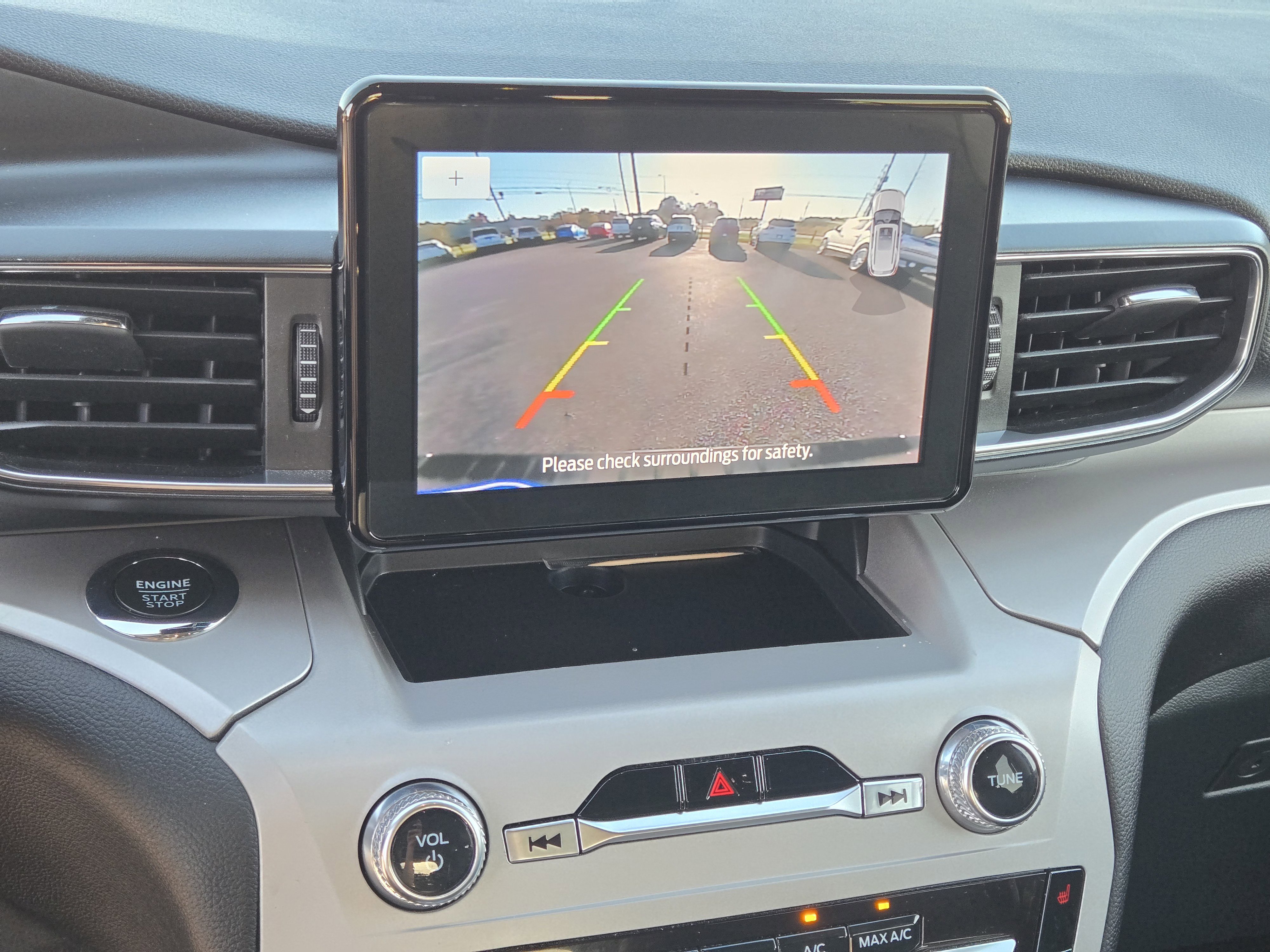 Certified 2023 Ford Explorer XLT w/ Equipment Group 202A image 28