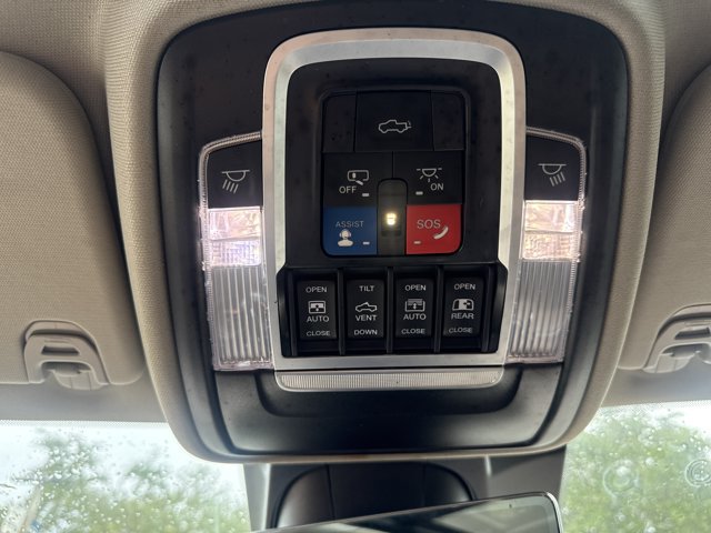 Used 2024 RAM 1500 Limited AWD/4WD image 37