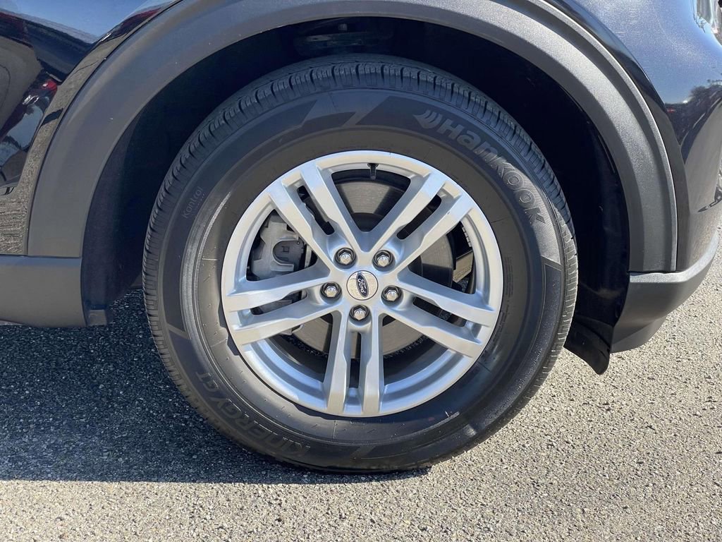 Certified 2022 Ford Explorer XLT w/ Equipment Group 202A image 32