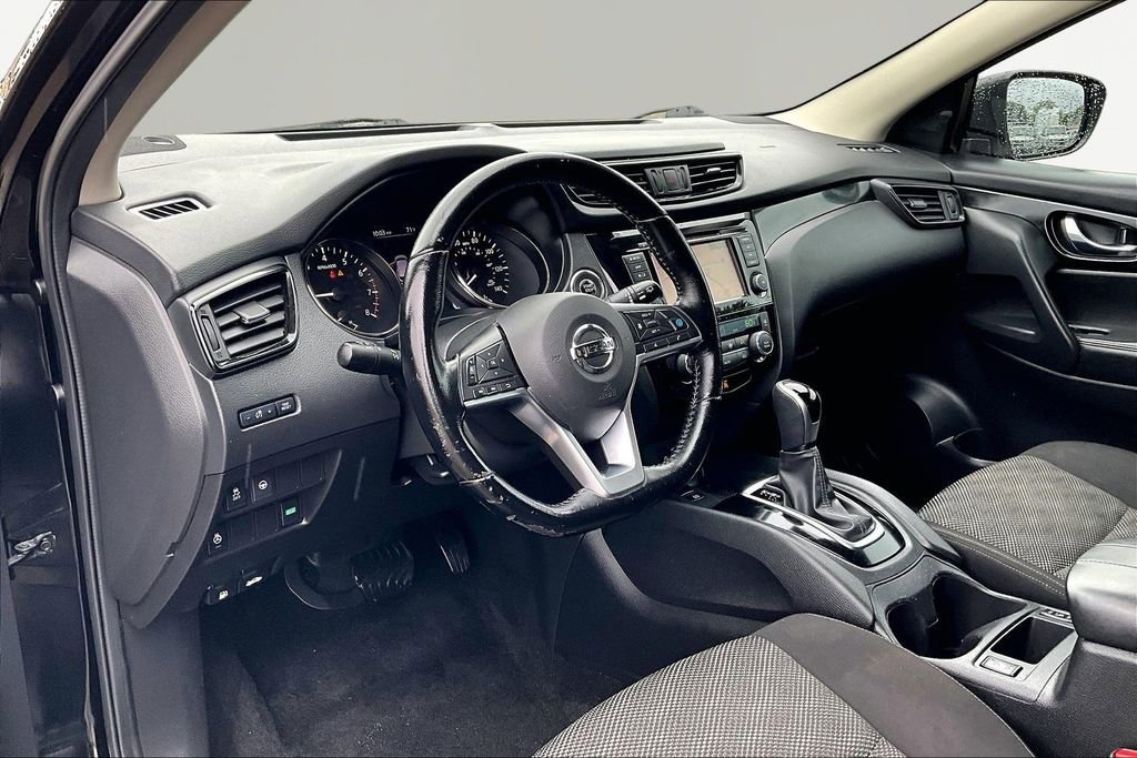 Used 2019 Nissan Rogue Sport SV w/ Technology Package FWD image 14