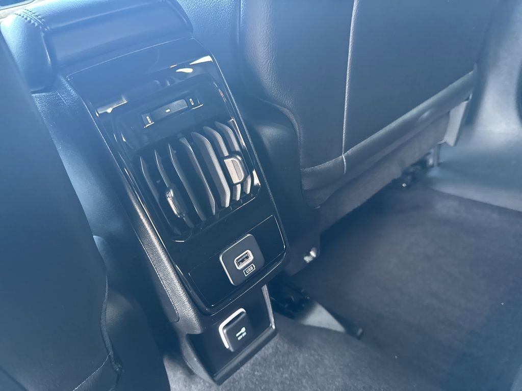 Used 2023 Jeep Compass Latitude image 39