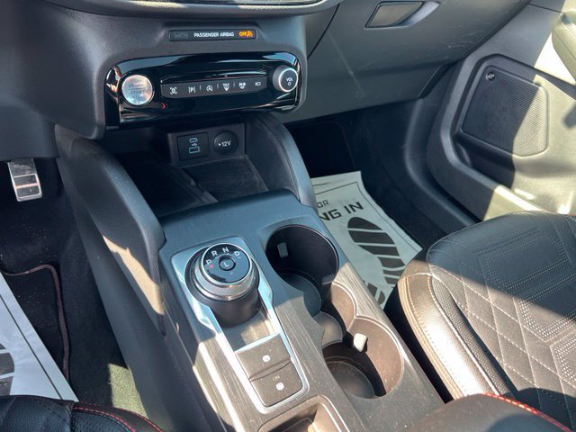 Certified 2023 Ford Escape ST-Line Elite w/ Premium Technology Package AWD/4WD image 17