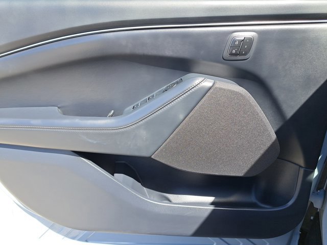 Certified 2025 Ford Mustang Mach-E Select w/ Comfort Package Lite image 22