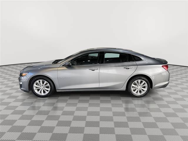 Used 2024 Chevrolet Malibu LT FWD image 2