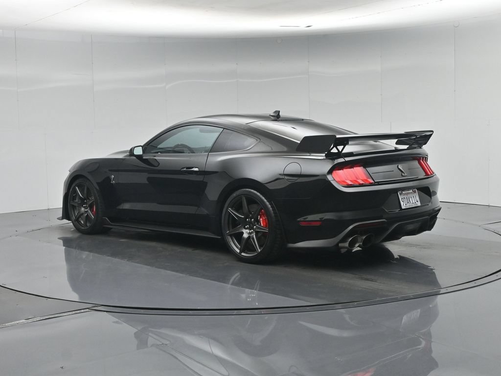 Certified 2022 Ford Mustang Shelby GT500 w/ Carbon Fiber Track Pack RWD image 7