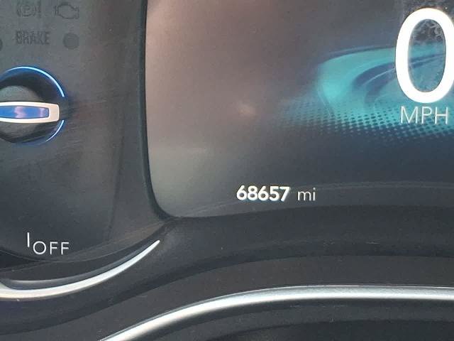 Used 2023 Chrysler Pacifica Touring-L FWD image 19