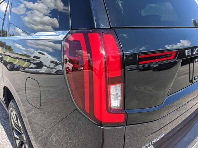 Certified 2025 Ford Expedition Platinum w/ Driver's Package AWD/4WD image 11