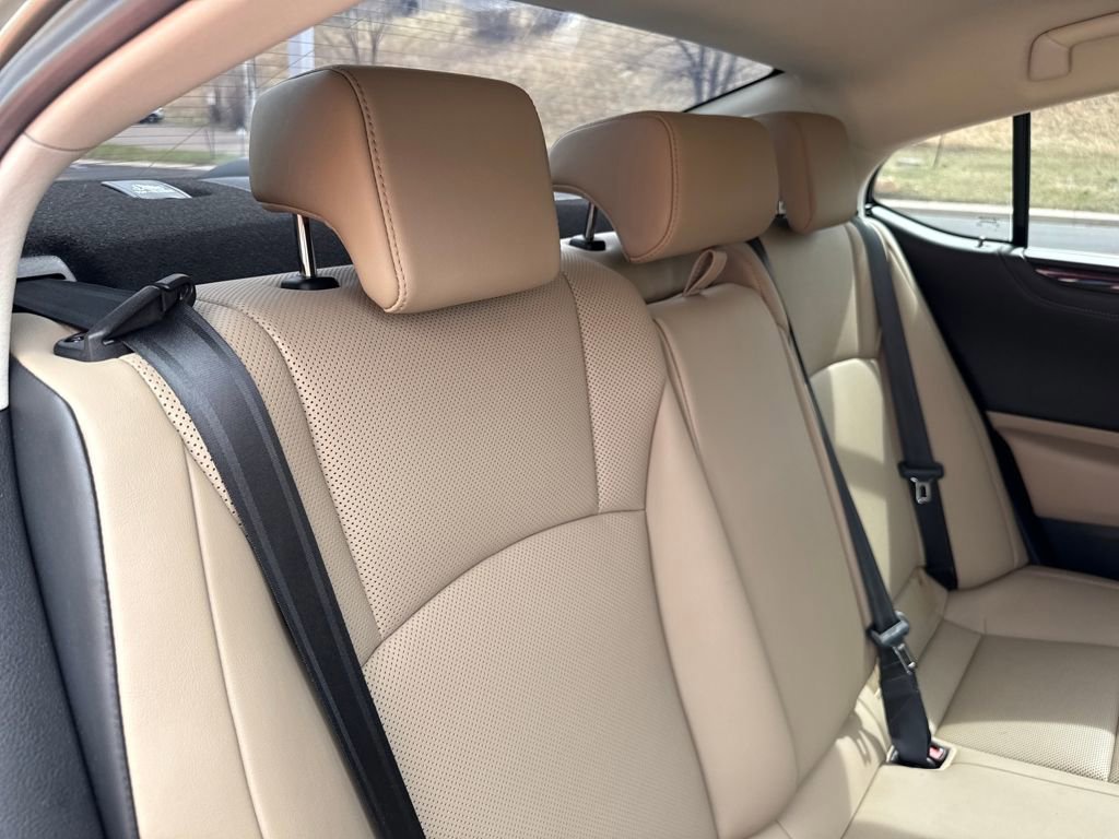 Used 2020 Lexus ES 350 w/ Premium Package image 24