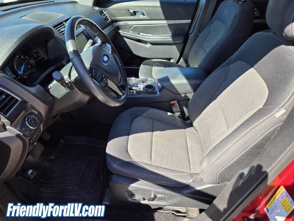Certified 2018 Ford Explorer XLT w/ Equipment Group 201A FWD image 4