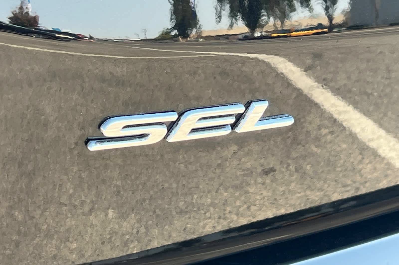 Certified 2024 Ford Edge SEL AWD/4WD image 28