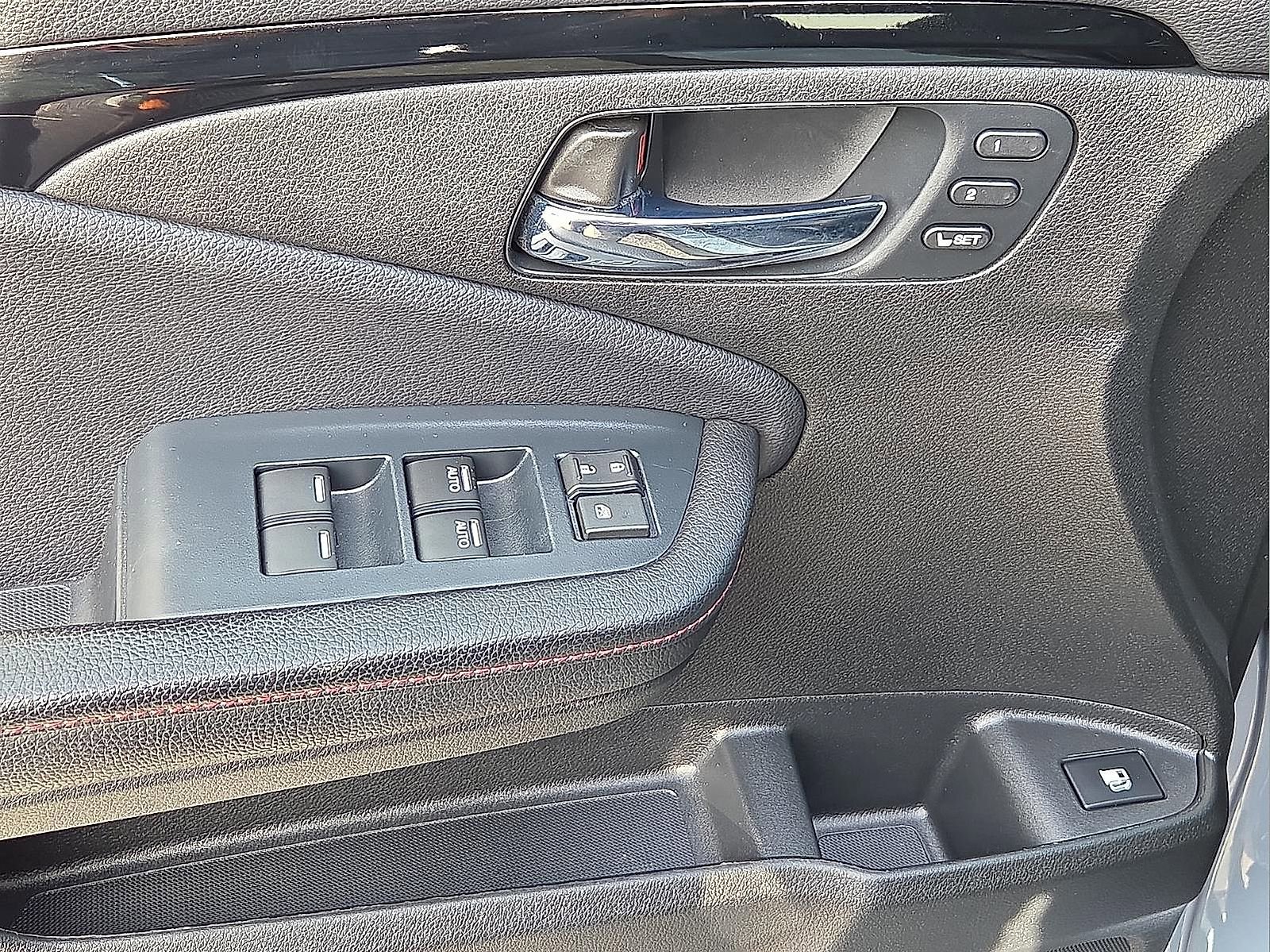 Used 2023 Honda Ridgeline Black Edition image 13