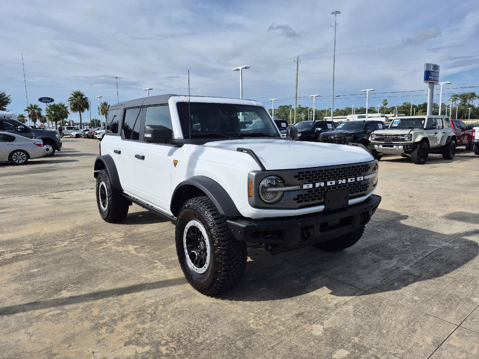 Certified 2024 Ford Bronco Badlands AWD/4WD image 17