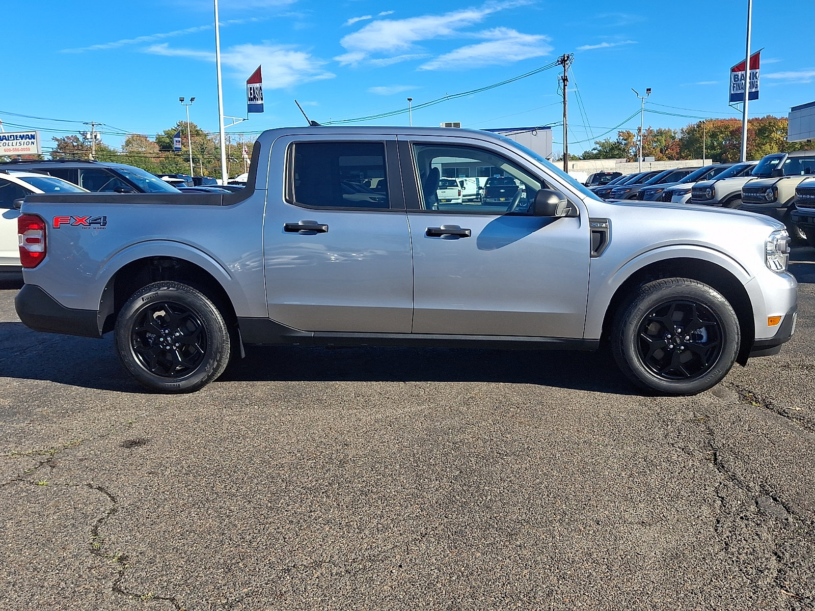 Certified 2022 Ford Maverick XLT w/ Equipment Group 300A Standard AWD/4WD image 8