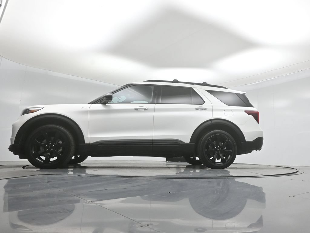 Certified 2023 Ford Explorer ST-Line w/ Class IV Trailer Tow Package AWD/4WD image 8