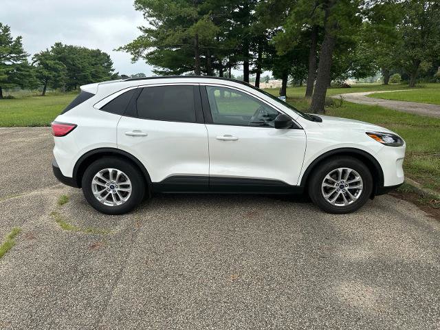 Certified 2022 Ford Escape SE w/ Cold Weather Package FWD image 11