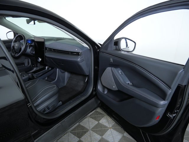 Certified 2024 Ford Mustang Mach-E Premium AWD/4WD image 10