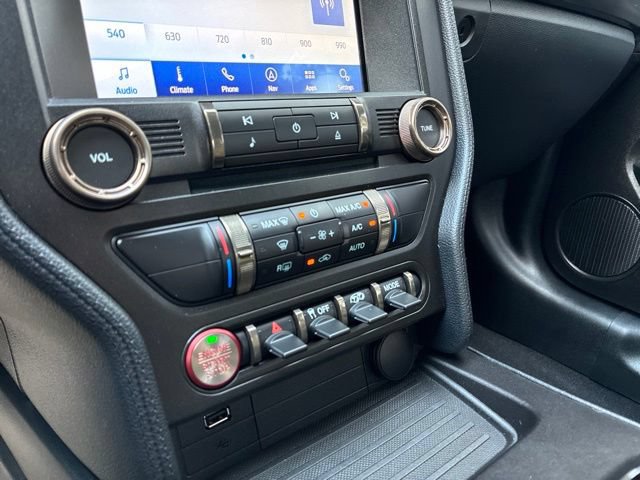 Certified 2021 Ford Mustang Shelby GT500 w/ Technology Package RWD image 35