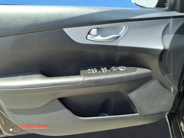 Used 2024 Kia Forte LXS FWD image 19