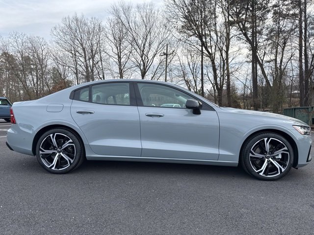 Used 2024 Volvo S60 B5 Ultimate w/ Climate Package image 6