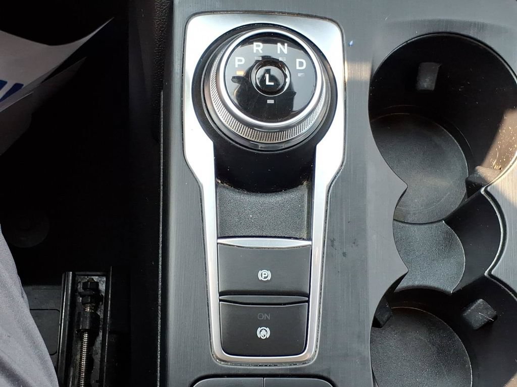 Certified 2022 Ford Escape SEL AWD/4WD image 17