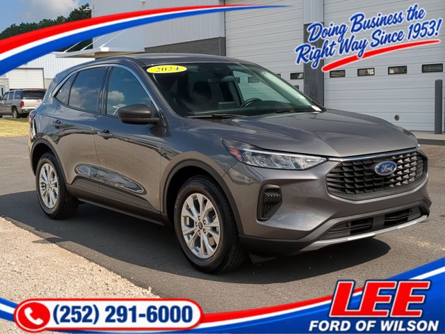 Certified 2024 Ford Escape Active w/ Cold Weather Package FWD image 1