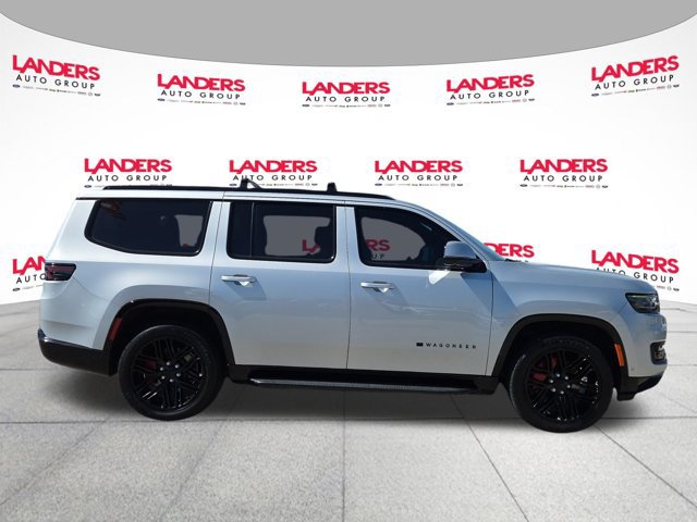 Used 2022 Jeep Wagoneer Series I AWD/4WD image 2
