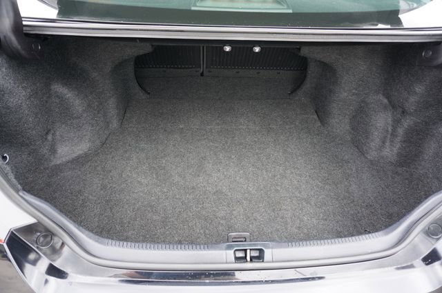 Used 2017 Toyota Camry SE FWD image 16