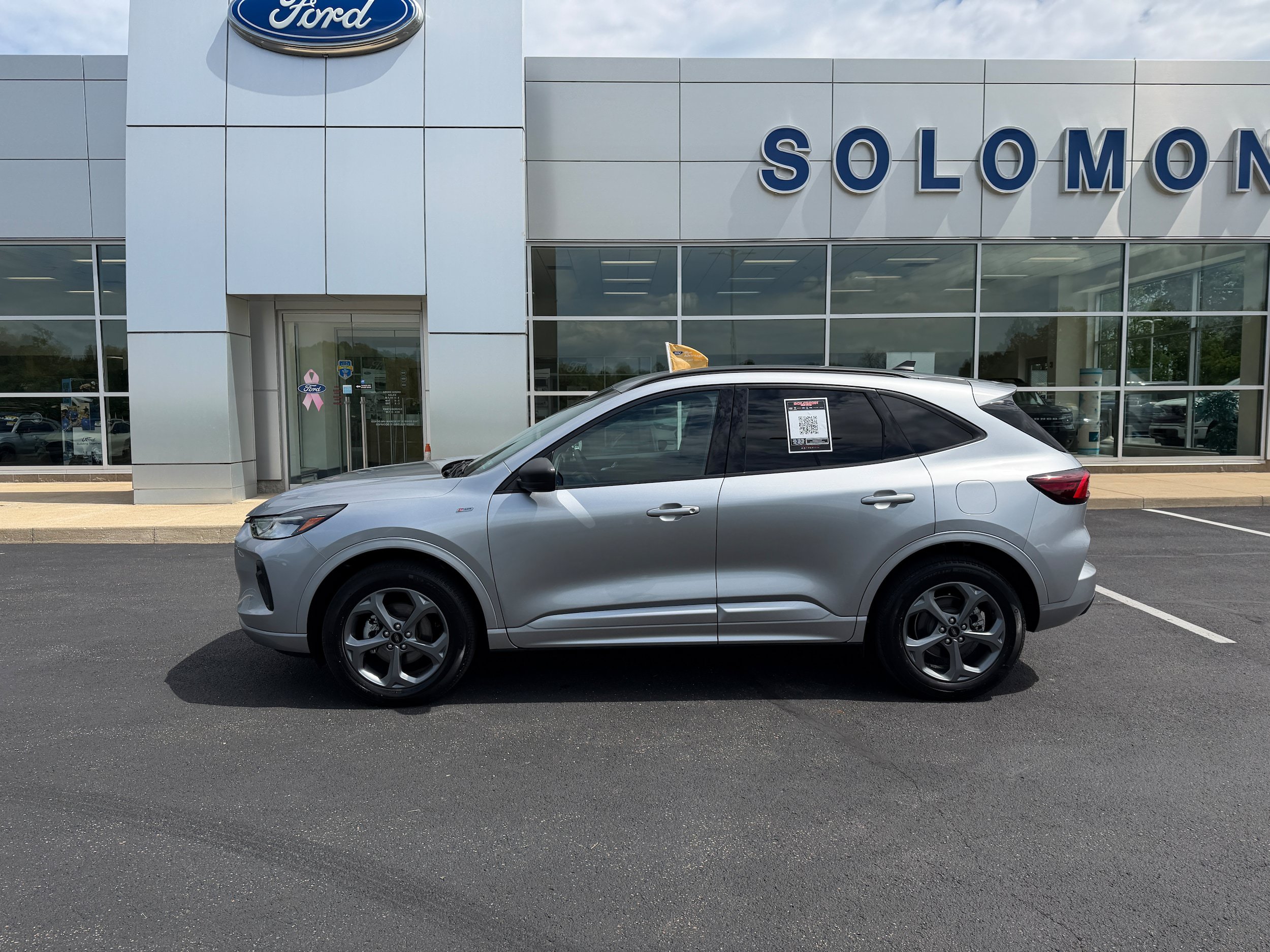 Certified 2024 Ford Escape ST-Line w/ Tech Pack #1 AWD/4WD image 8