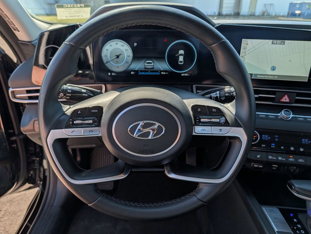 Used 2023 Hyundai Elantra SEL w/ Convenience Package image 7