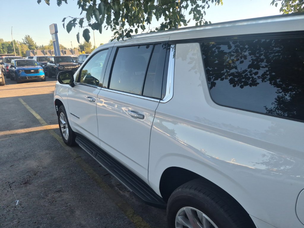 Used 2024 Chevrolet Suburban Premier RWD image 13