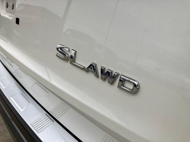 Used 2023 Nissan Rogue SL w/ SL Premium Package AWD/4WD image 11